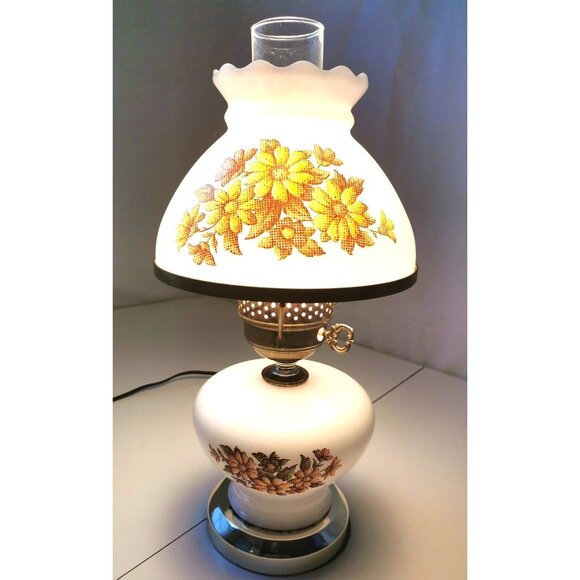 ✨ Vintage Milk Glass Electric Hurricane Parlor Table Lamp Style Yellow Floral - Picture 1 of 9